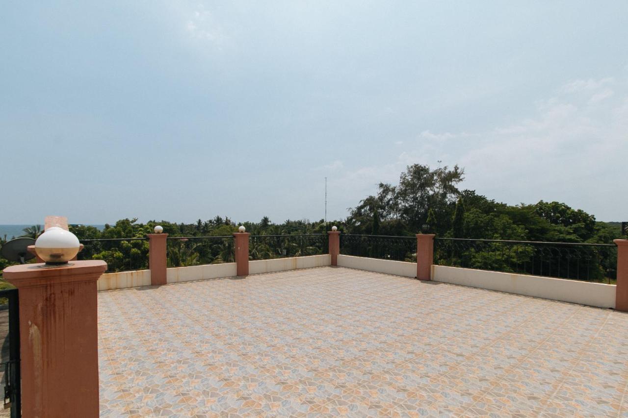 En Gedi Beach Resort By Reddoorz Iba エクステリア 写真